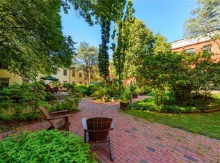 521 S Main St #319, Providence, RI 02903