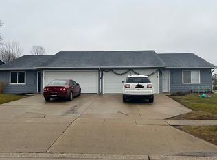 1630 W 8th St S, Newton, IA 50208