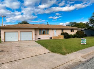635 Fischer Dr, Phillipsburg, KS 67661