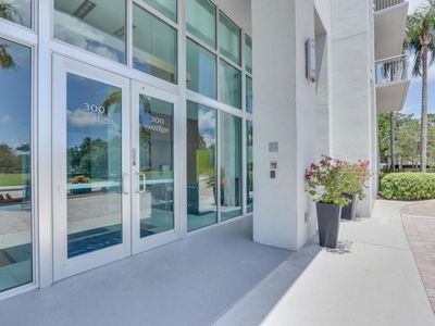 300 S Australian Ave UNIT 620, West Palm Beach, FL, 33401