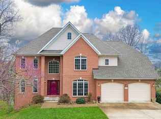 2006 White Oak Dr, Morgantown, WV 26505