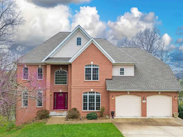 2006 White Oak Dr, Morgantown, WV 26505