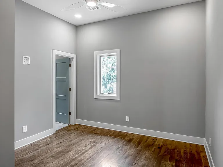 814A Dewees Ave — Photo 11