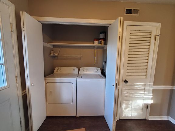 4th image of 294 Donna Dr APT A