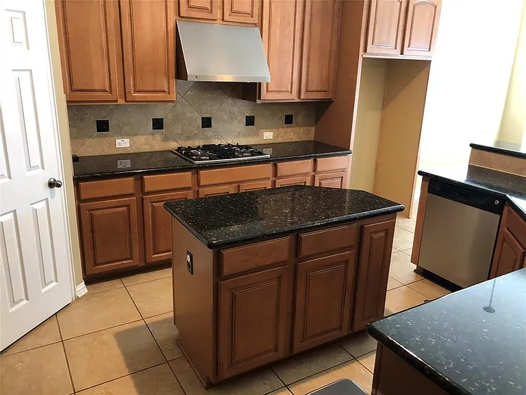 14326 Ayers Rock Rd — Photo 20
