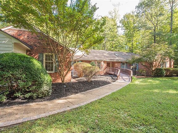 4th image of 5233 Eastbranch Dr