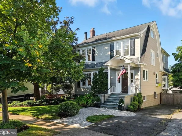 1610 N Danville St, Arlington, VA 22201