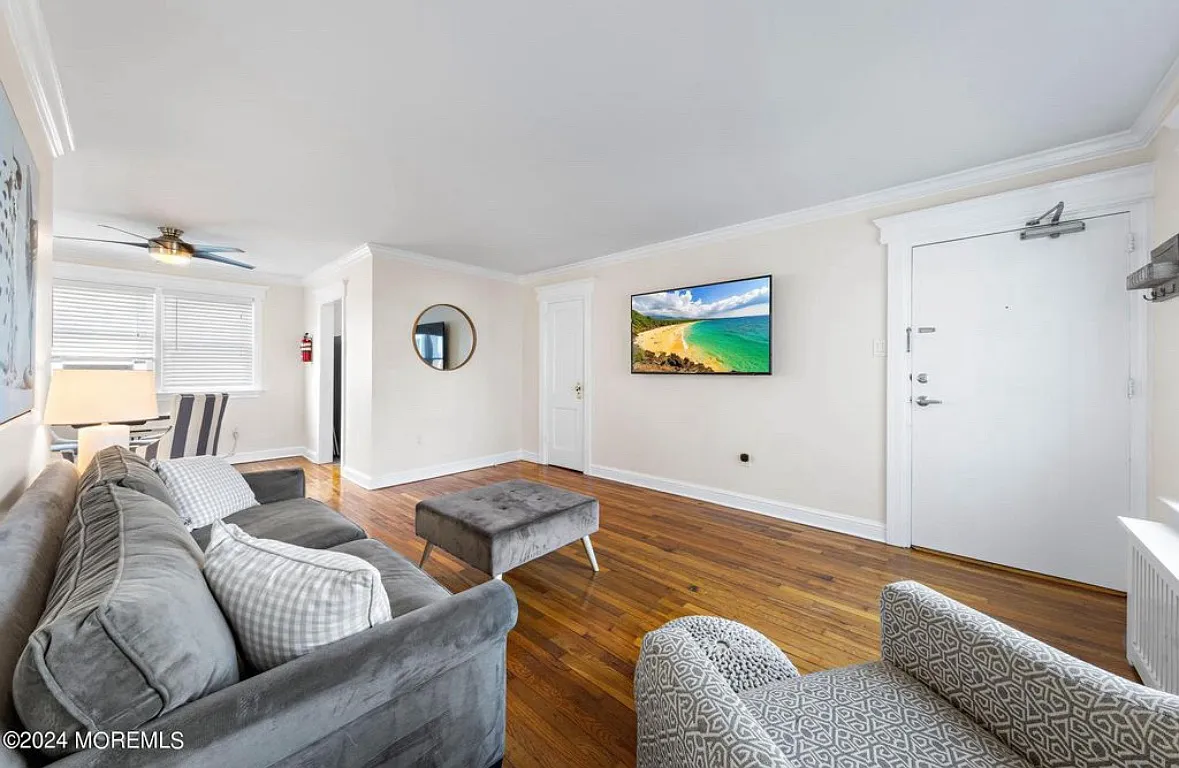 306 Deal Lake Dr — Photo 4