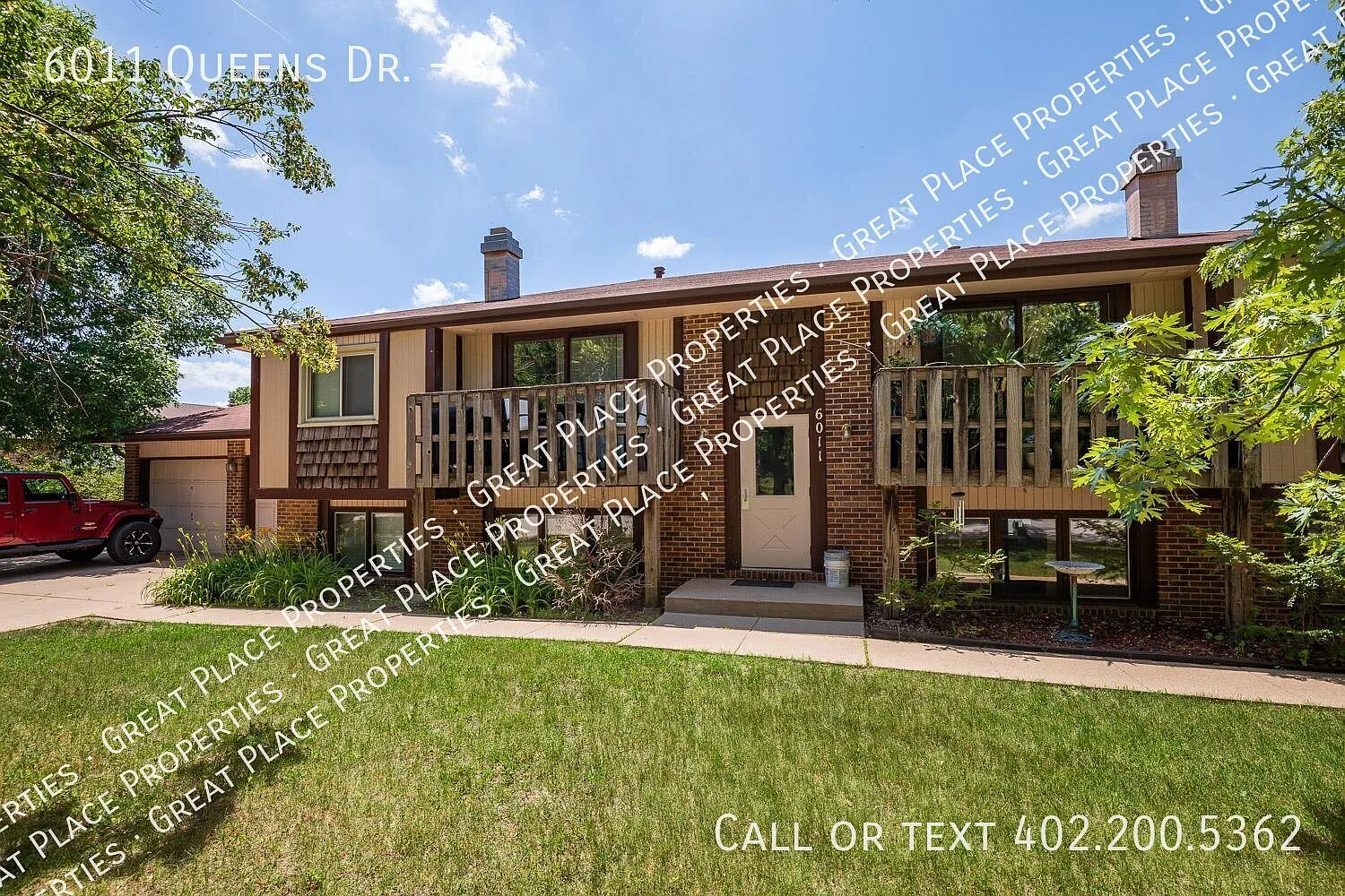 6011 Queens Dr — Photo 1