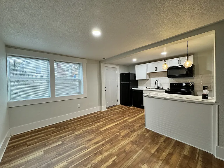 4801 University Ave #2 — Photo 6