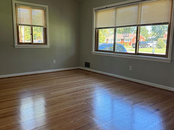 3rd image of 6604 South Dr