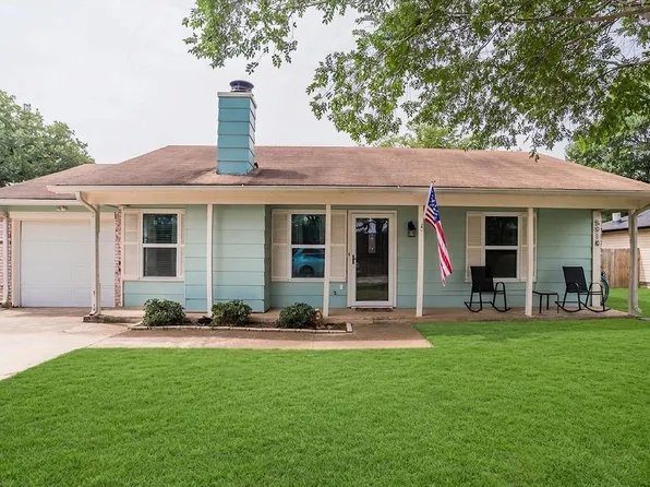 5918 Twin Willows Dr, Arlington, TX 76017