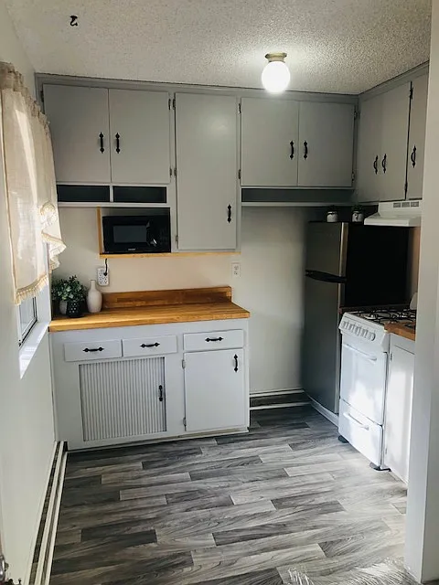 1 bed, 630 sqft, $2,200 — Photo 2
