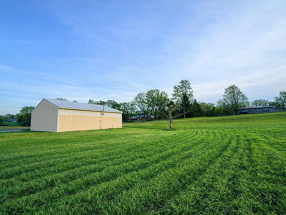 3rd image of 15774 Townline Rd