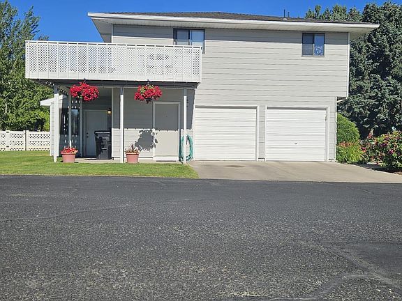 5th image of 1027 Clear Creek Dr