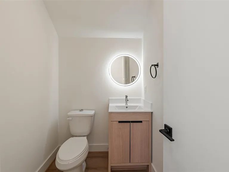 307 Quitman St #B — Photo 17