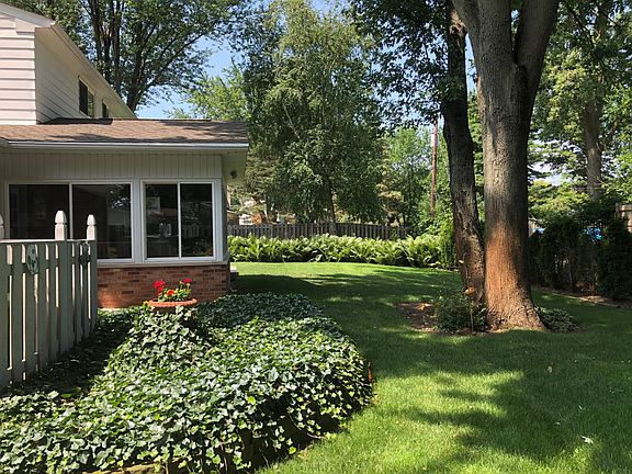 5th image of 6243 Montgomery