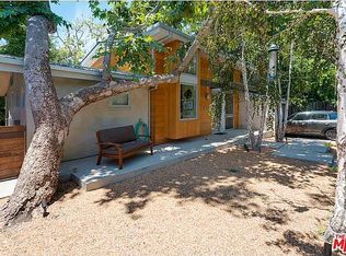 447 Sycamore Rd, Santa Monica, CA 90402