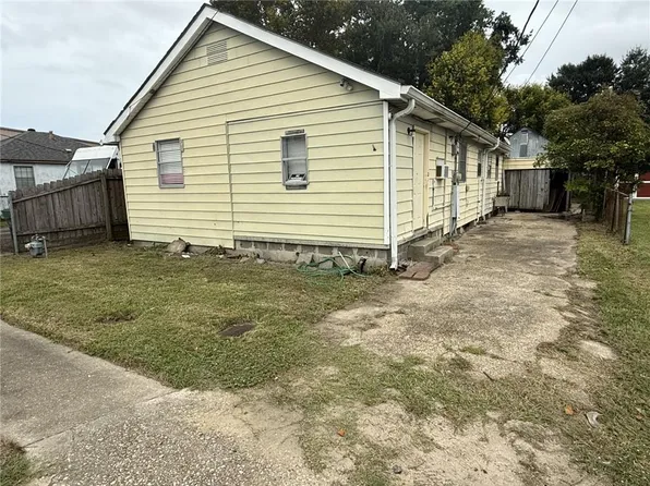 611 Arnoult Rd, Jefferson, LA 70121