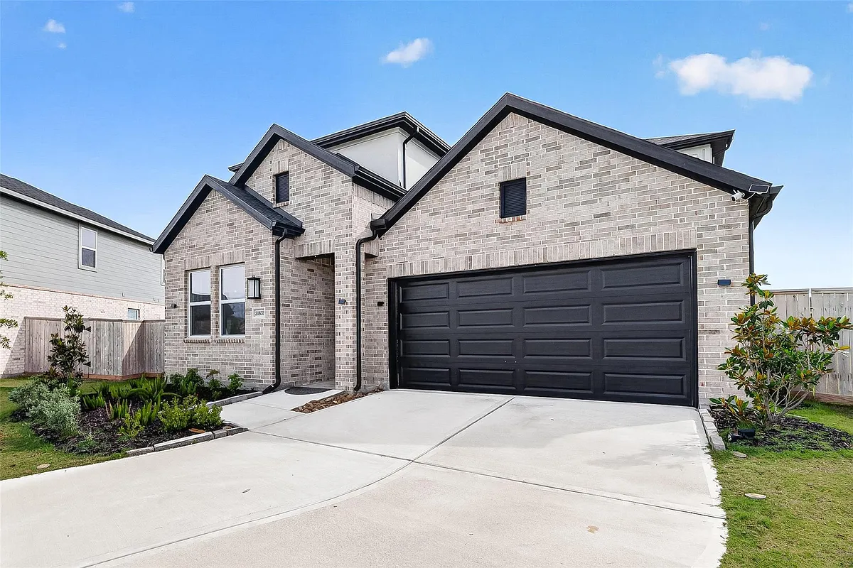 Building Photo - 21831 Tallulah River Dr