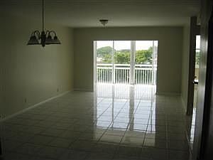 1st image of 4400 Hillcrest Dr APT 514