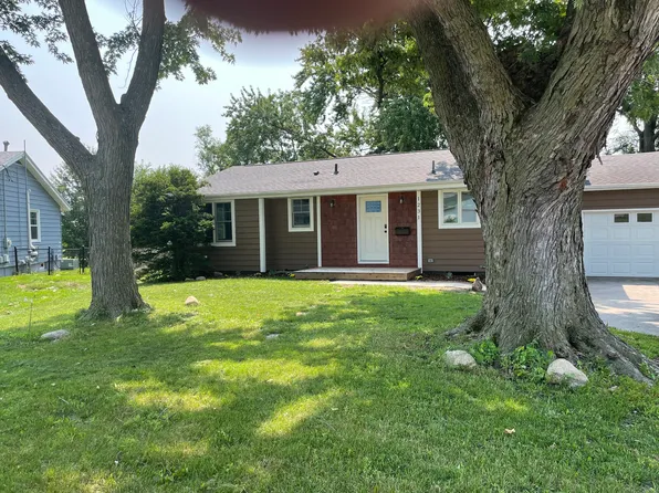 1231 Miami Ct NE, Cedar Rapids, IA 52402