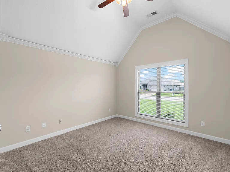 38 Garrison Dr — Photo 12