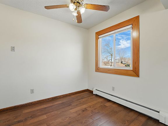 3rd image of 440 Brad St #1