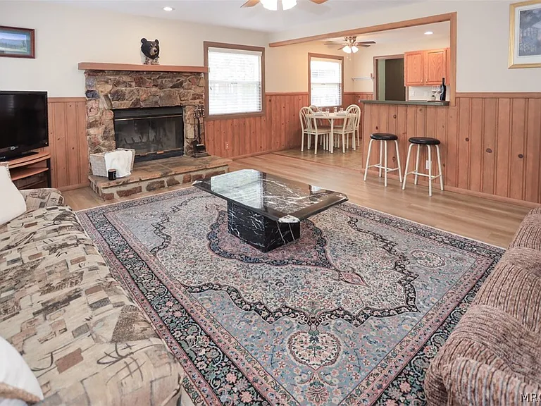 433 Conklin Rd — Photo 3