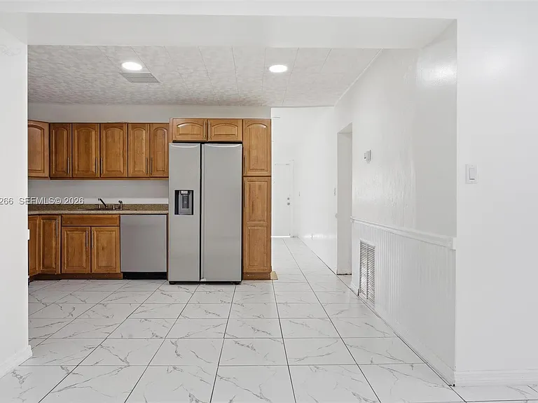 2280 SW 43rd Ave — Photo 11