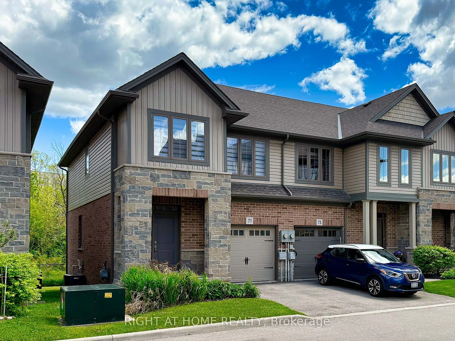 3 bed, $2,950 — Photo 2