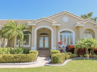 946 Allegro Ln, Apollo Beach, FL 33572