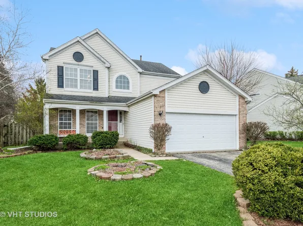 5512 Alexandria Dr, Lake In The Hills, IL 60156