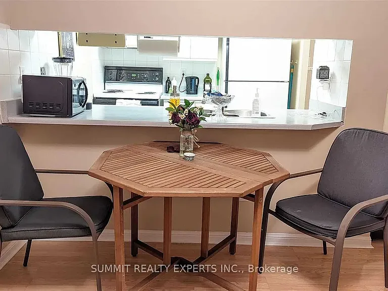 10 Laurelcrest St #1111 — Photo 6
