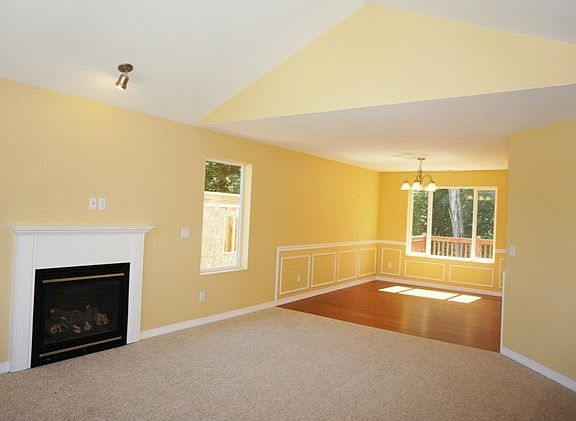 5th image of 2415 Chateau Dr