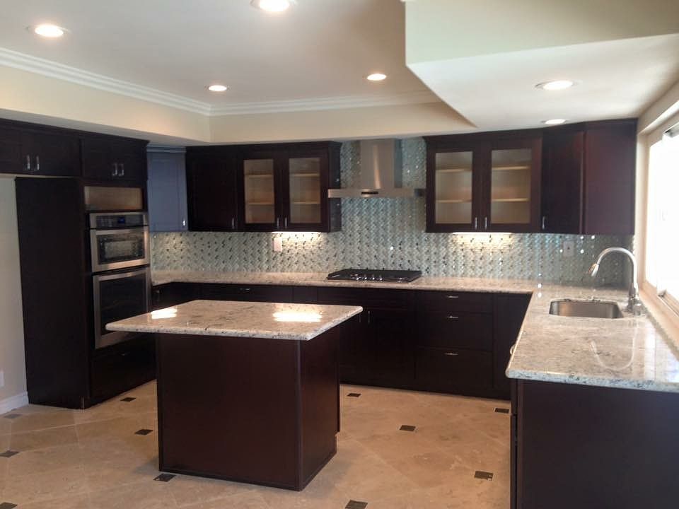 2nd image of 914 E Bastanchury Rd