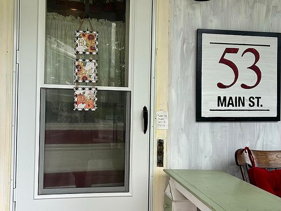 4th image of 53 Main Street