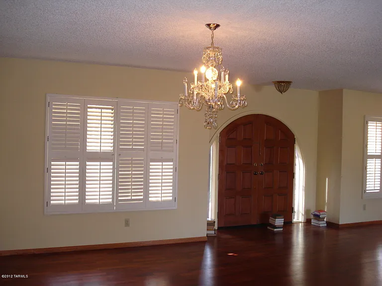 4841 N Paseo Presidio — Photo 2