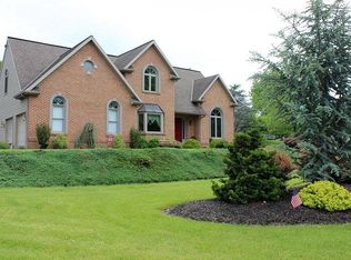 118 Joy Ave, Leola, PA