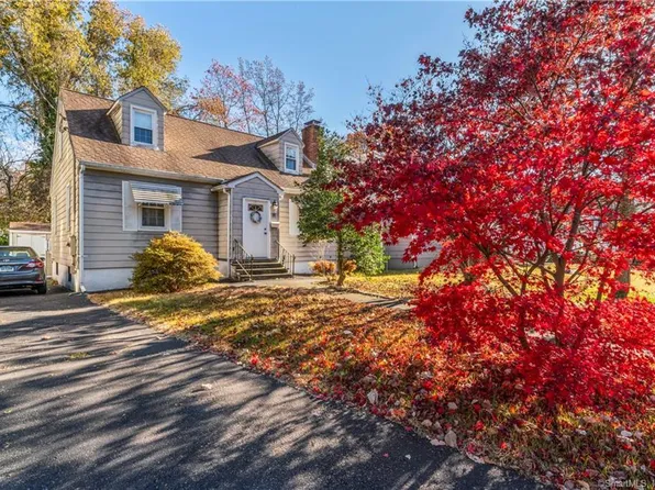 75 Ledge Lane, Stamford, CT 06905