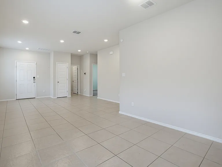 7714 Abbey Pl — Photo 11