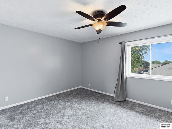 4th image of 12816 Olive St