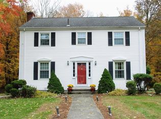 15 Kirkbrae Dr, Lincoln, RI 02865