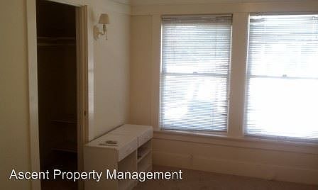 3rd image of 920 Orange Ave #4