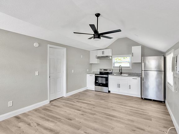 5th image of 1515 Sadlon Ave
