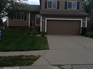 17125 Barnett St, Omaha, NE 68116