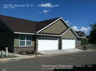 3338 Arcade St, Vadnais Heights, MN 55127