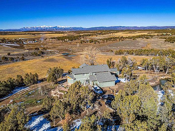 3rd image of 142 Soaring Eagle Drive