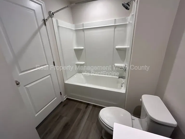 262 Hunting Wood Dr — Photo 20