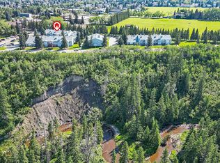 Whispering Pines, Edmonton, AB T6J 5N1